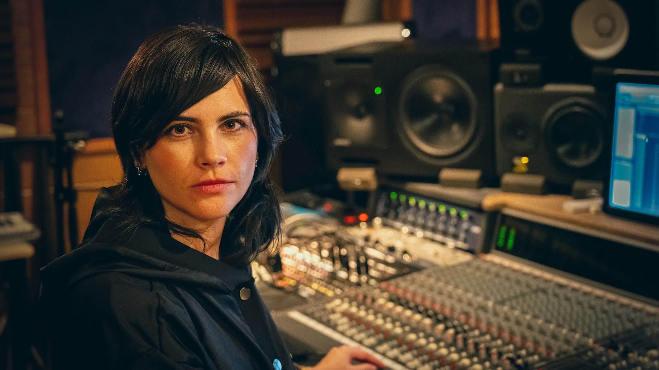 : INTERVIEW - Maria Elisa Ayerbe on Grammy Nominations, Recording During A Pandemic, and the Vanguard V4
