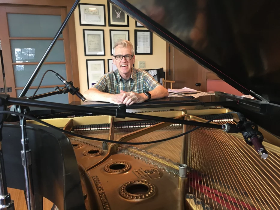 INTERVIEW: Composer Geoff Stradling on Musical Curiosity, Recording Piano, and the Vanguard V1